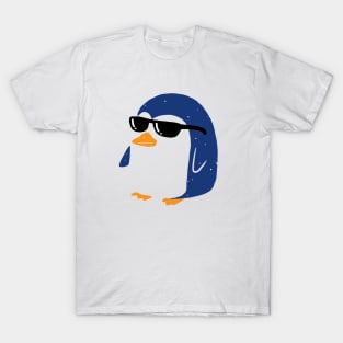 Cool penguin wearing sunglasses T-Shirt